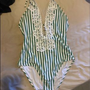 CUPSHE Bathing Suit. New with tags.